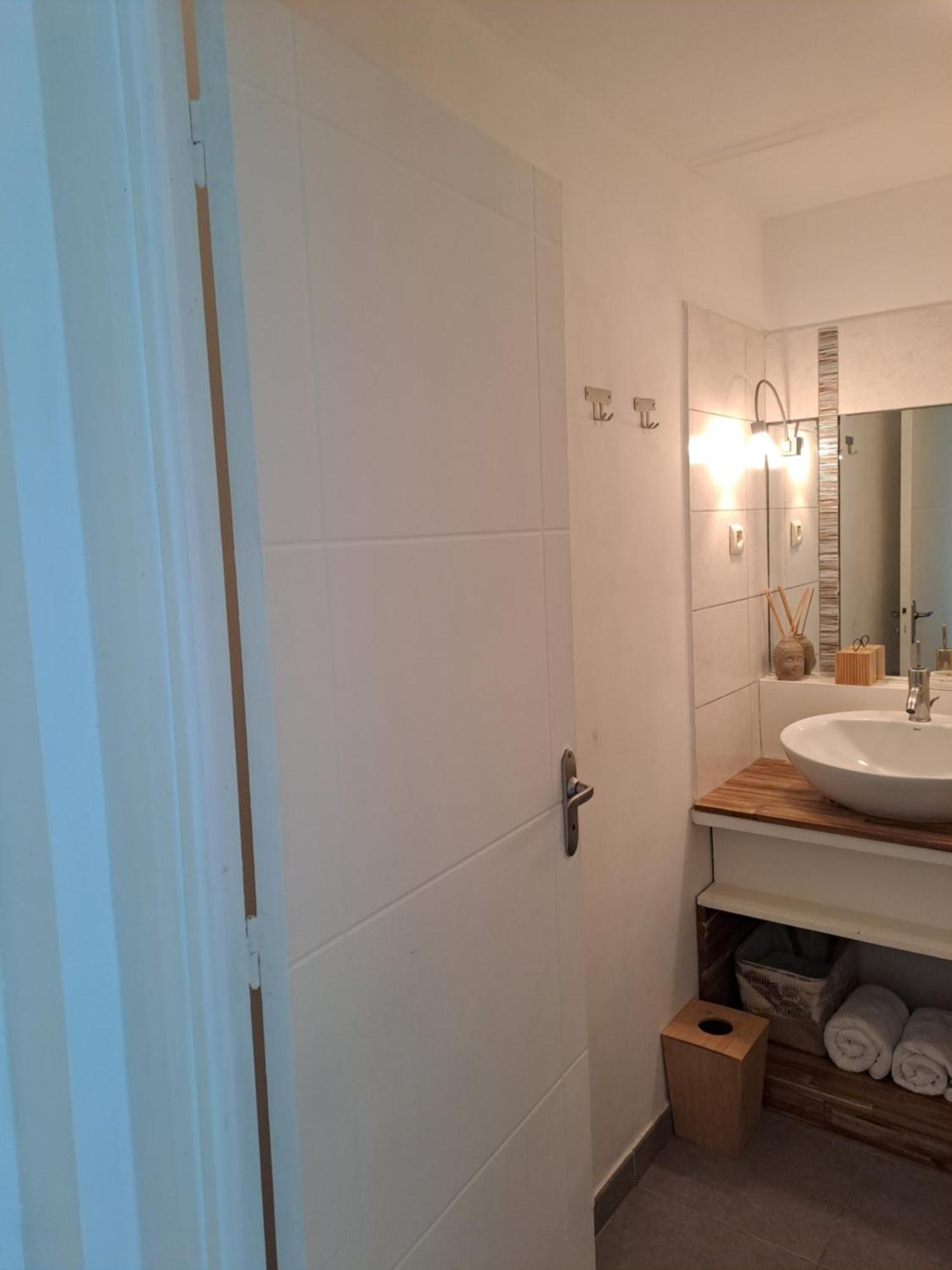 Rdc Appartement En Bord De Mer Au Son Des Vagues เลอ มูเล่ ภายนอก รูปภาพ